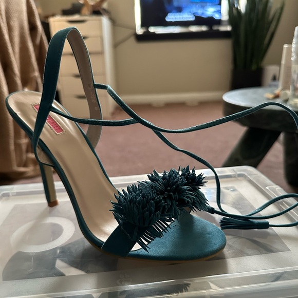 Daisy Street Blue Heels - Picture 4 of 7